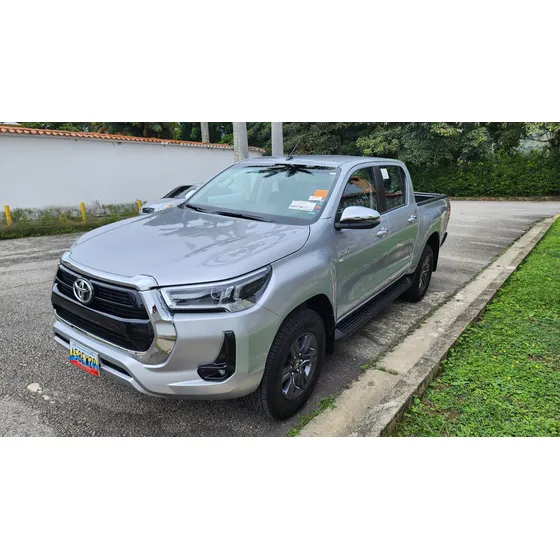 Toyota Hilux Srx