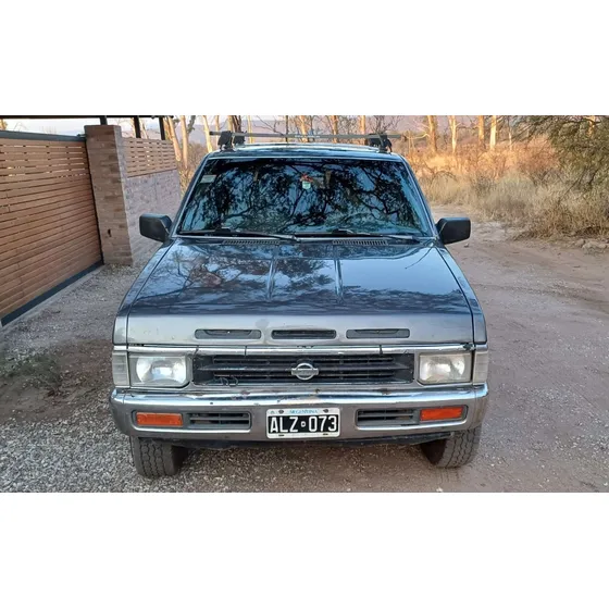 Nissan Pathfinder 2.7 4x4 D
