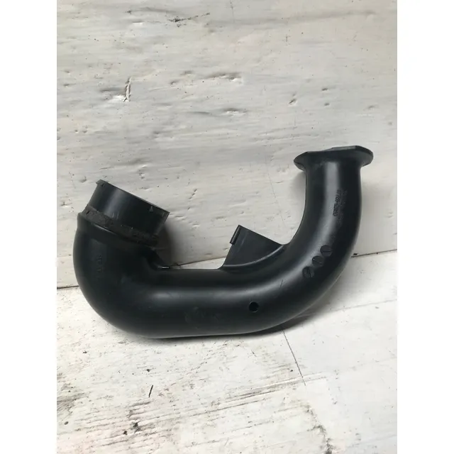 Ducto Inferior Carcasa Filtro Aire Toyota Yaris 2006 2010