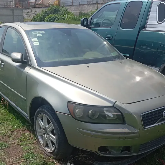 Volvo S40 2005 2.5 T5 Mid Geartronic 220 Hp Qc At