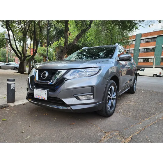 Nissan X-trail 2.5 Advance 3 Row Cvt