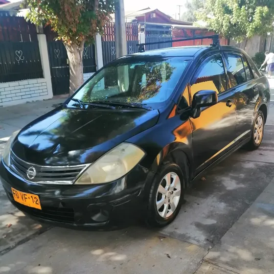 Nissan Tiida 2013