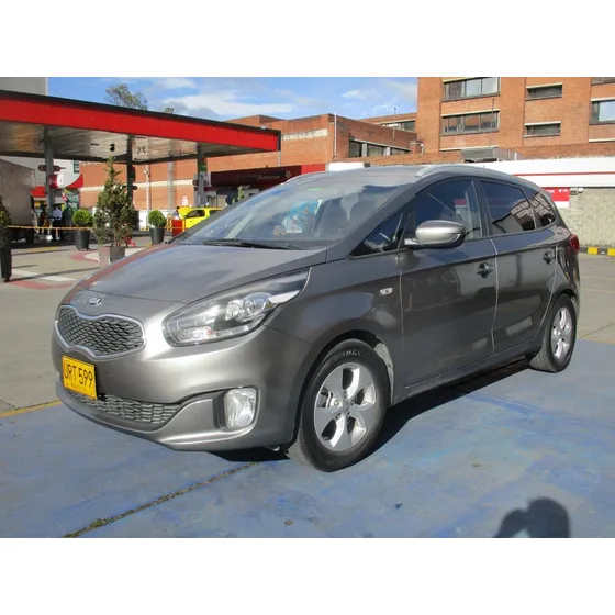 Kia Carens Suv Ex 2000cc At Aa