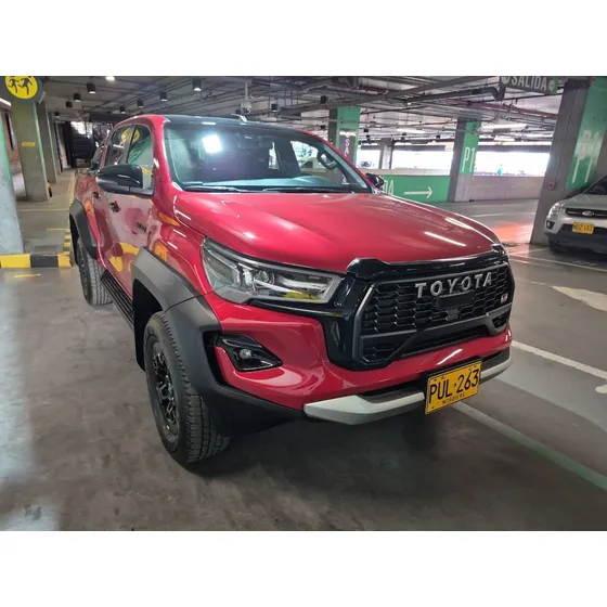 Toyota Hilux 2.8 Gr-s
