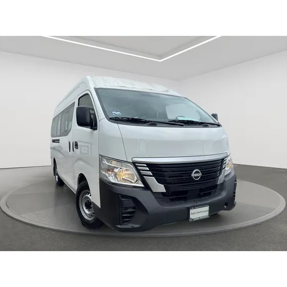 Nissan Urvan 2.5 Panel Ventanas Amplia Mt