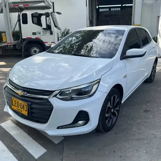 Chevrolet Onix 2023 1.0t Premier Hatch At