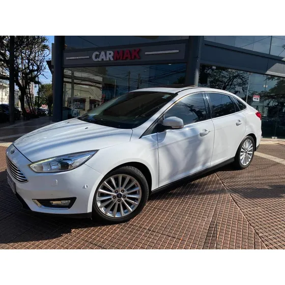 Ford Focus 2.0 4p Titanium Power L16