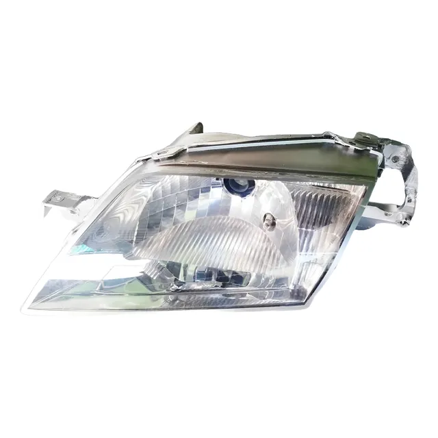 Faro Con Pantalla Nueva Fue Restaurado Ford Laser 00-05 Lh