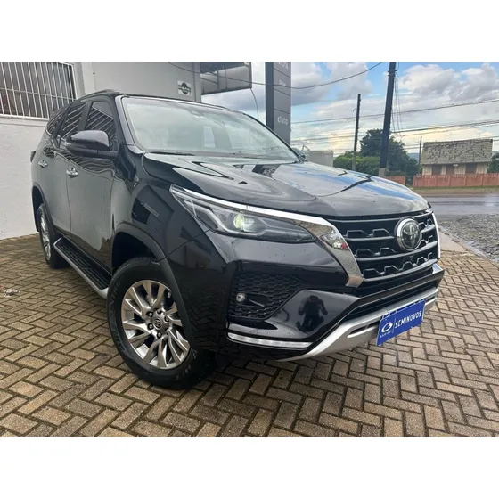 Toyota Hilux Sw4 2.8 D-4d Turbo Diesel Srx 4x4 Automático