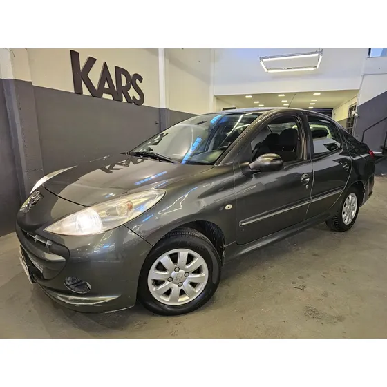Peugeot 207 1.4 Sedan Allure 75cv