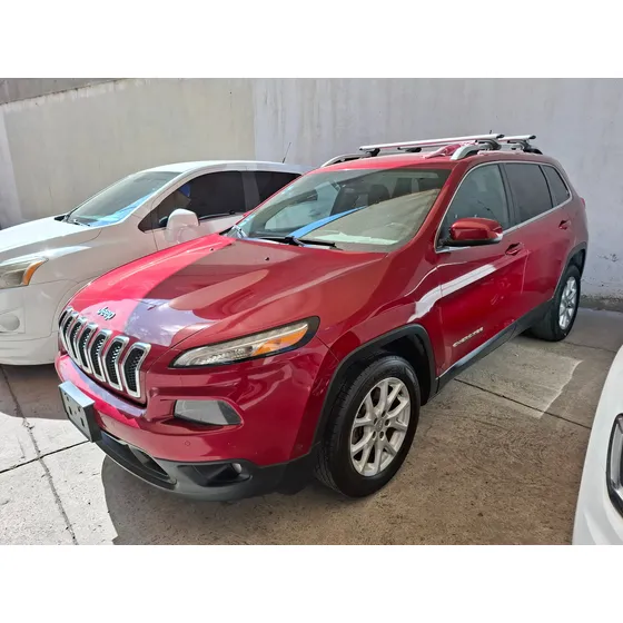 Jeep Cherokee 2.4 Latitude Mt