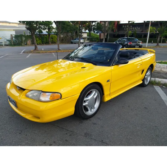 Mustang V8 Conversível