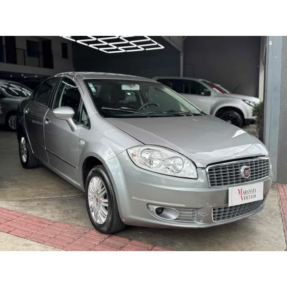 Fiat Linea 1.8 Essence 16v Flex 4p Automatizado