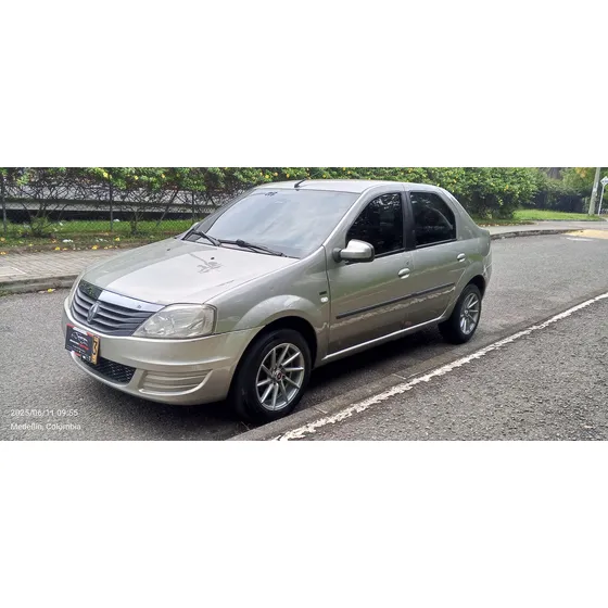Renault Logan 1.6 Expression / Life +