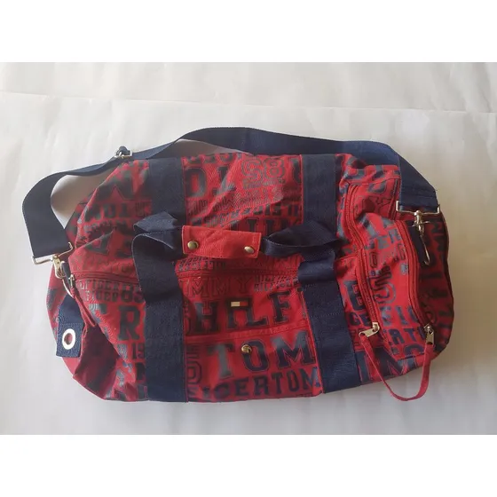 Bolso O Morral Tommy Hilfiger 100 % Original Y Nuevo