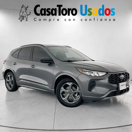 Ford Escape St - Line Fhev At 2500cc usado en Suba