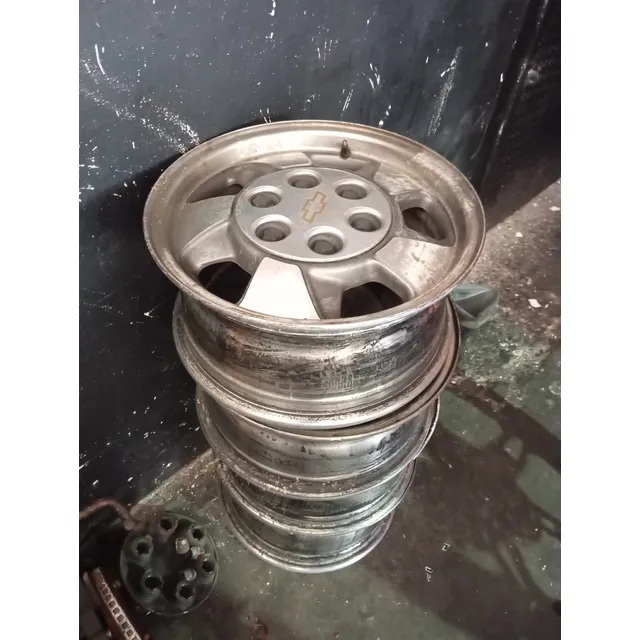 Rin 135 6 Aluminio Genuine Gm Original  En Caracas