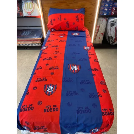Acolchado Reversible Invierno Futbol Oficial 1 1/2 Plaza