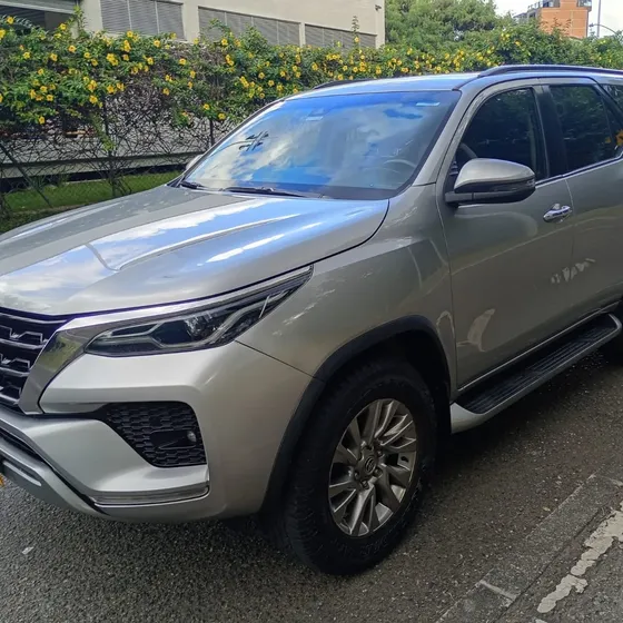 Toyota Fortuner 2021 2.8l