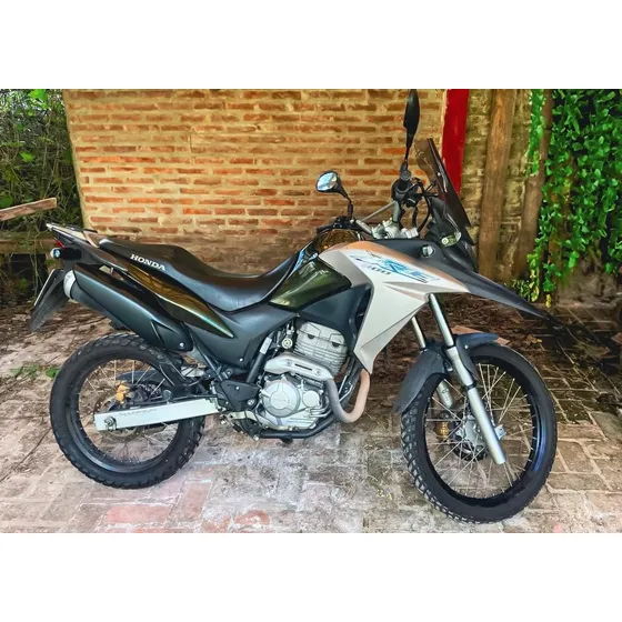 Año 2019. Verde Militar. 25000kms. Service Al Día.