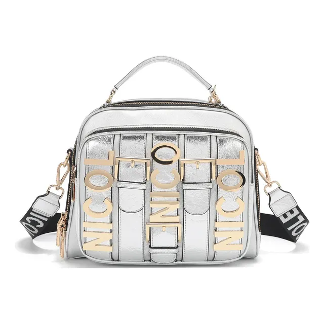 Bolsa Multifuncional Nicole Lee C/cinturon De Hebilla Ss25 Acabado de los herrajes Níquel Color Plateado Correa de hombro Silver Diseño de la tela Lisa
