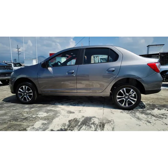 Renault Logan 1.6 Intens Aut