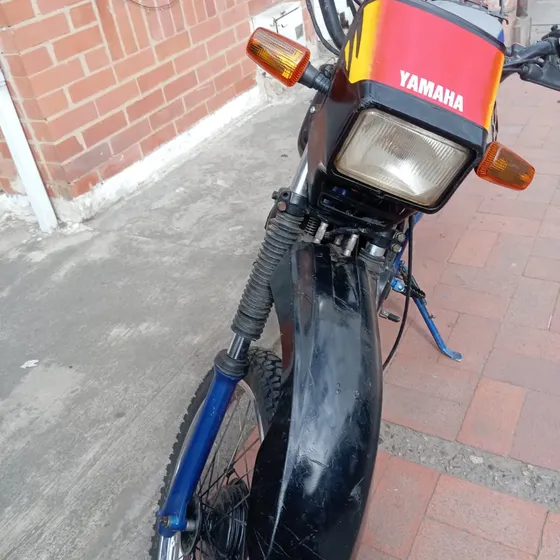 Esta Recién Reparada Caja Motor Y Electisidad Pintura Y Tapi