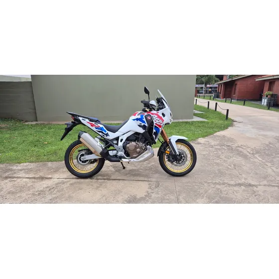 Honda Africa Twin Adventure Sports 1.100cc. Caja Manual.