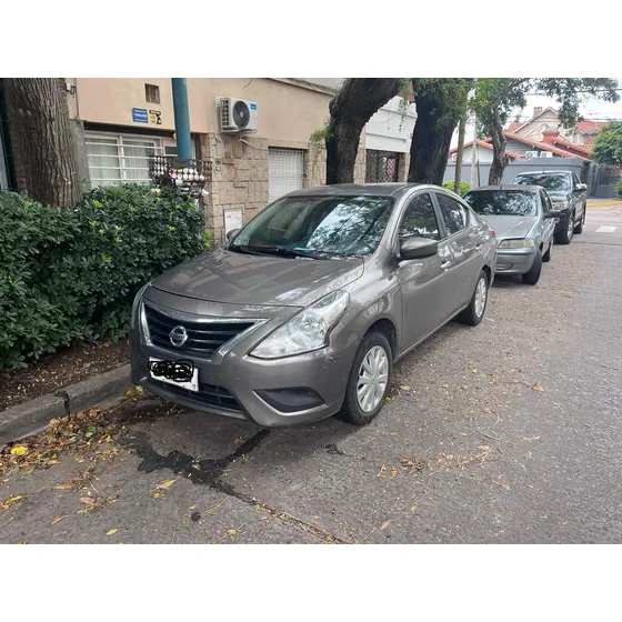 Nissan Versa 1.6 Advance Mt