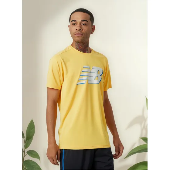 Remera New Balance De Hombre - Graphic Accelerat- Mt21225vac