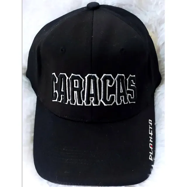 Gorra Cerrada Y Arqueada, Negro, Marca Planet Sports