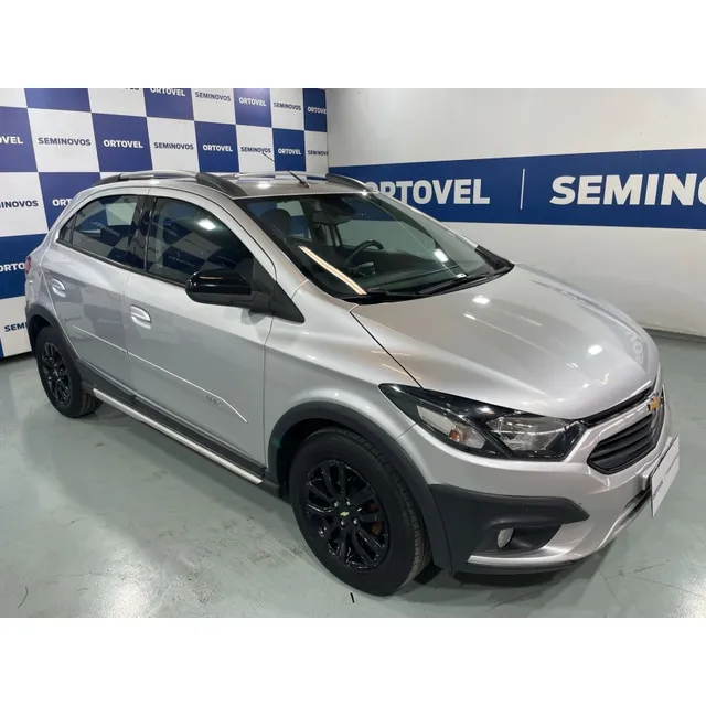Chevrolet Onix 1.4 Mpfi Activ 8v Flex 4p Automático