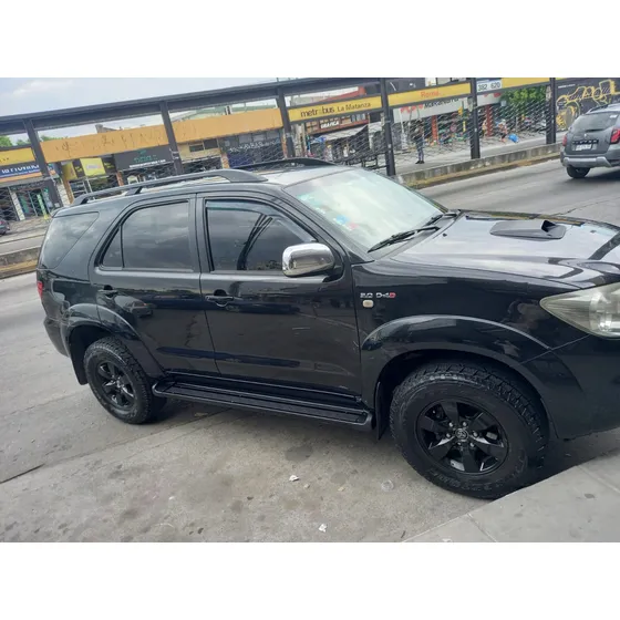 Toyota Hilux Sw4 3.0 Srv Cuero At