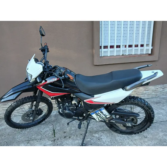 Motomel Skua 200