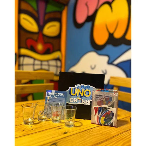 Juego De Mesa Kit Uno Drink H20 + Cartas De Agua + 4 Copas