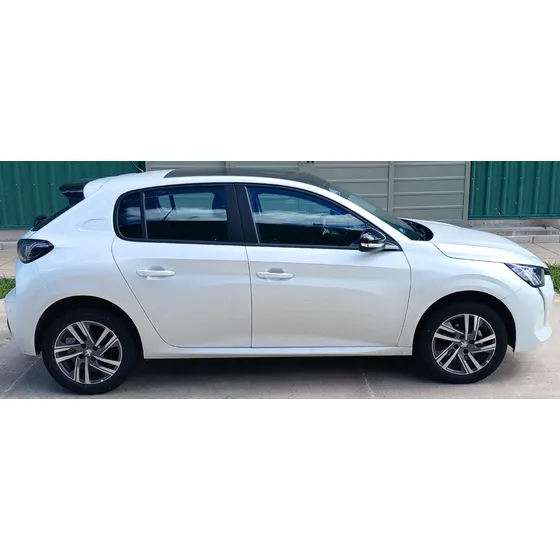 Peugeot 208 1.6 Feline Tiptronic
