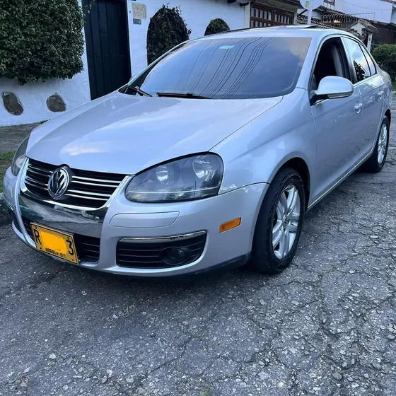 Volkswagen Bora 2010 2.5 Prestige
