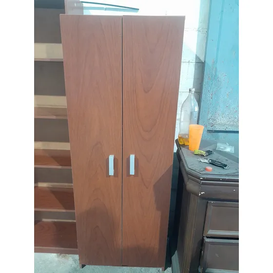 Biblioteca Multiuso Con Puertas