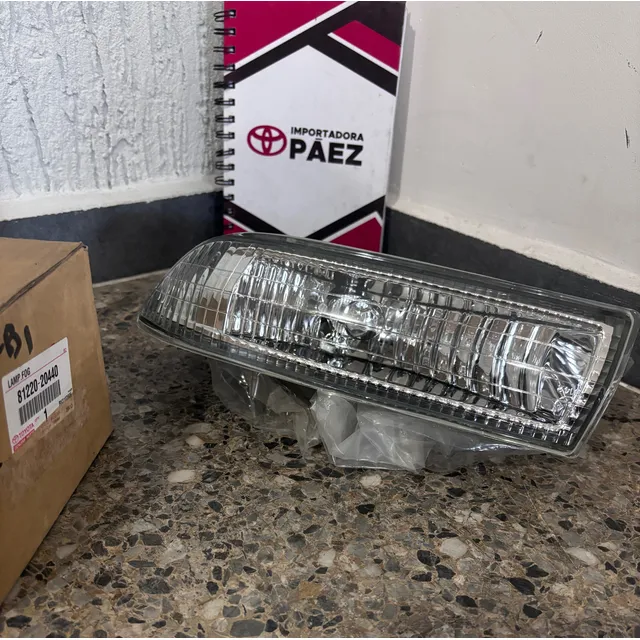 Faro Cocuyo Antiniebla Izq Corolla 03 05 Original Toyota