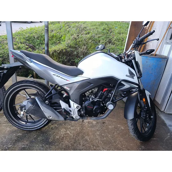 Honda Cb160f Blanca