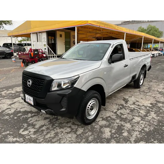 Nissan Np300 2.5 Pick Up Mt Ac