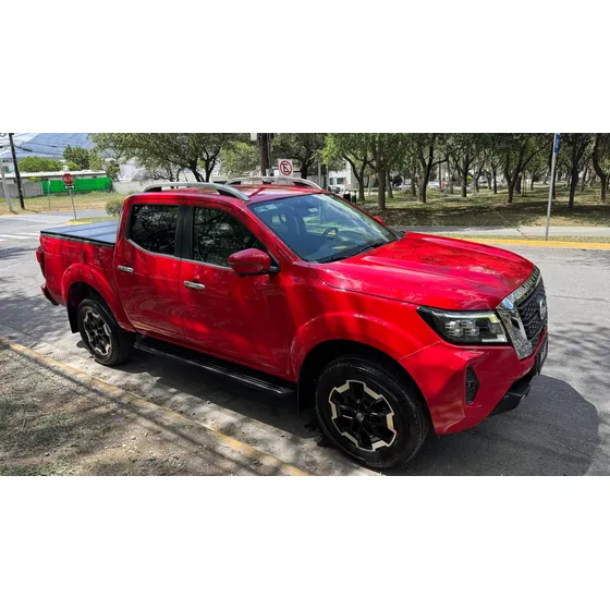 Nissan Frontier Platinum