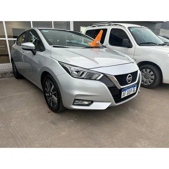 Nissan Versa 1.6 Advance Mt