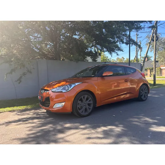 Hyundai Veloster 1.6 6at 130cv