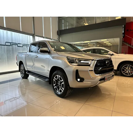 Toyota Hilux Pick-up 2.8 Cd Srx 177cv 4x4