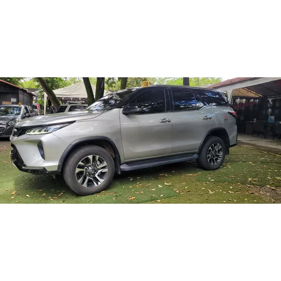 Toyota Fortuner 2700 Srx