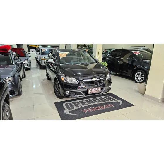 Chevrolet Onix Onix 1.0 Seleção (flex)