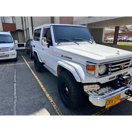Toyota Land Cruiser 4.5 Fzj75 Macho