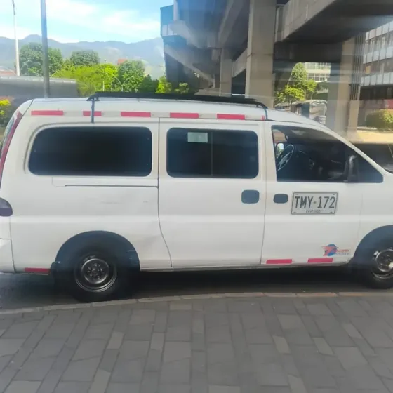 Hyundai Starex 2008 Pasajeros 11