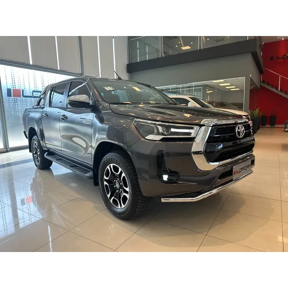 Toyota Hilux Pick-up 2.8 Cd Srv 204cv 4x4 At